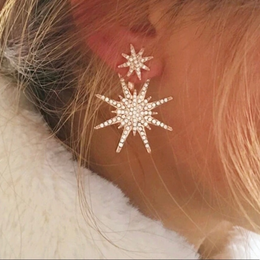 Silver plated star earring